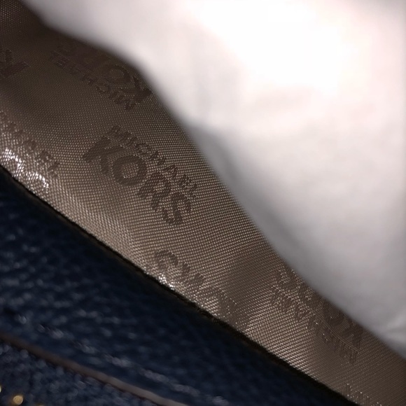 Michael Kor Karson handbags - Picture 5 of 6